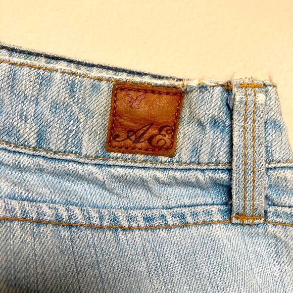 American Eagle Boot Cut Destructed Jeans - Picture 5 of 8